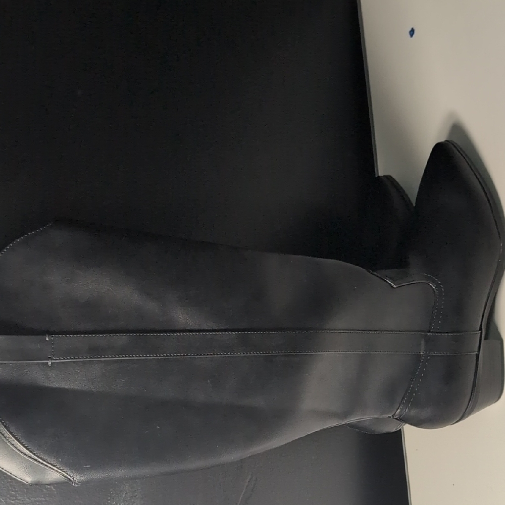 Black Universal Thread Boots - image 1